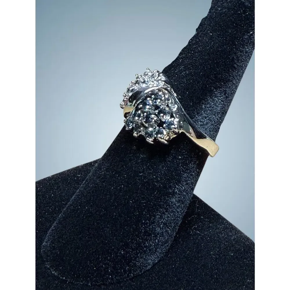 Vintage Blue Clear Floral Cluster Crossover 7.5 Ring Silver Tone Gift Box